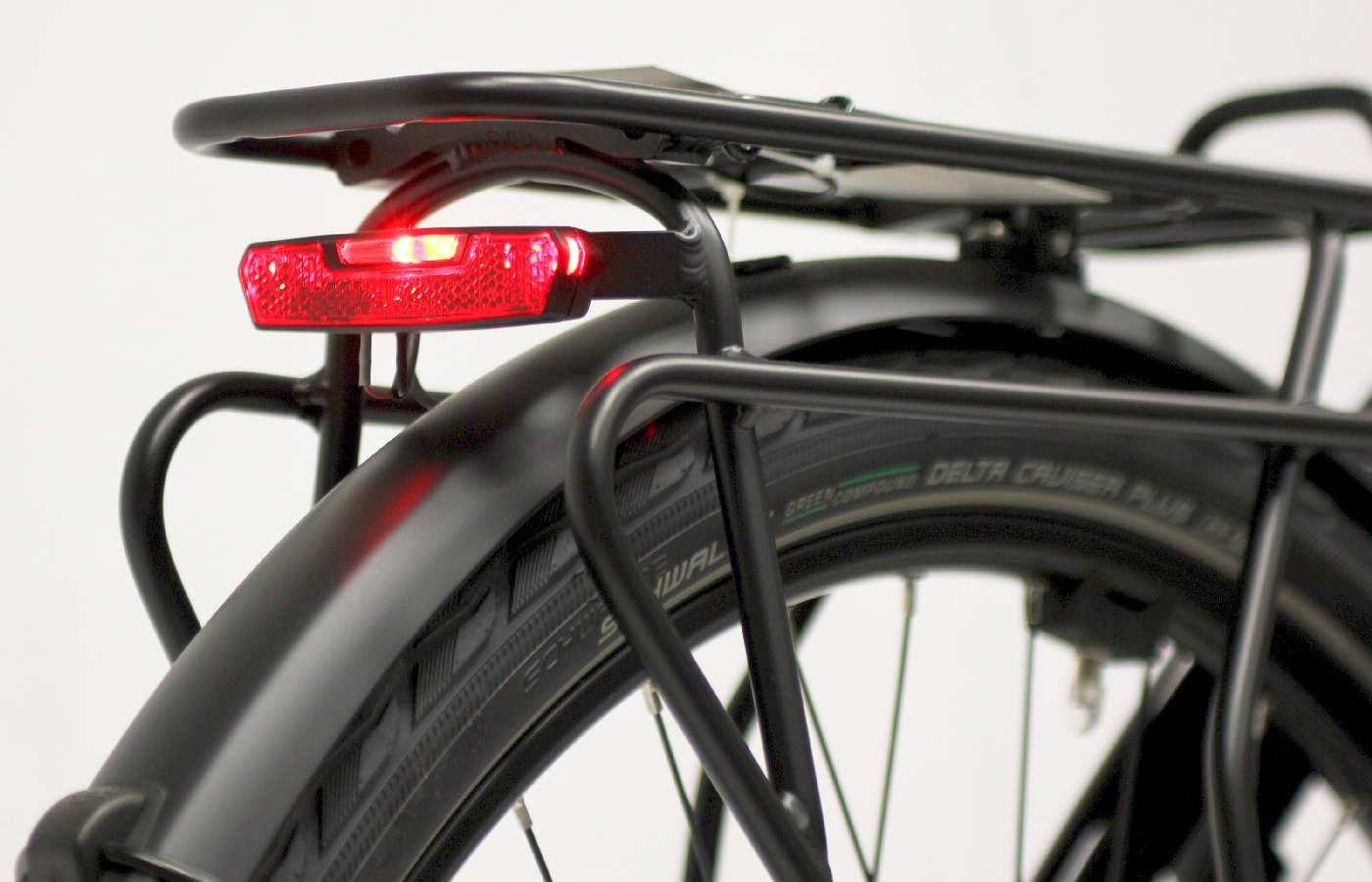 Velo de Ville AEB 200 - 400 Wh / 11 Ah - 2024 - 28 Zoll - Herren