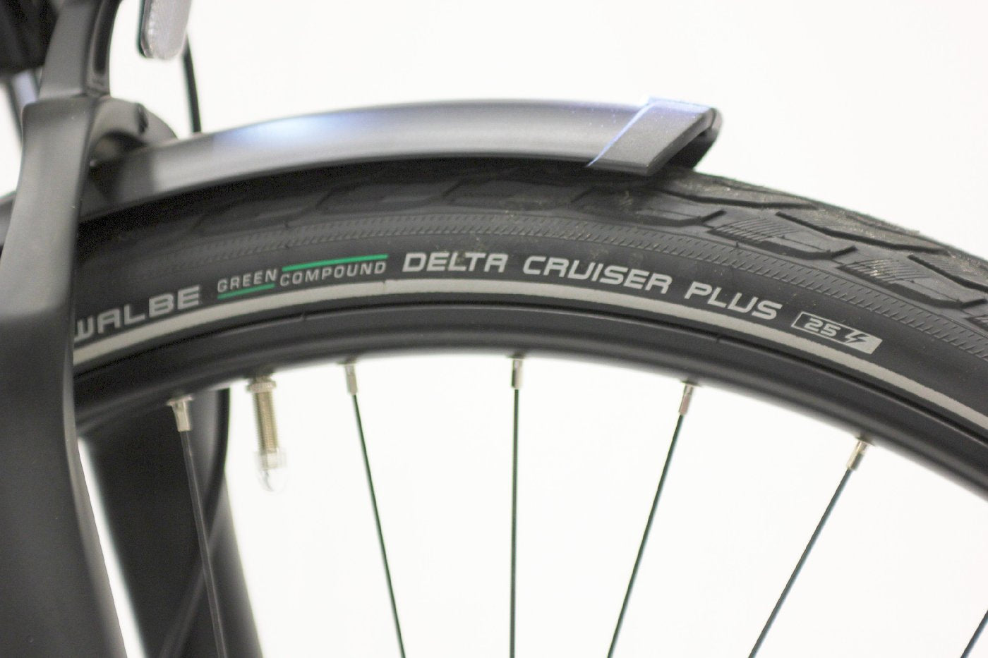 Velo de Ville AEB 200 - 400 Wh / 11 Ah - 2024 - 28 Zoll - Herren
